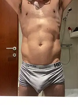 Snapshot of Mysteriousman83 chatting on February 1, 12:37 pm Mysteriousman83 online show from February 1, 12:37 pm