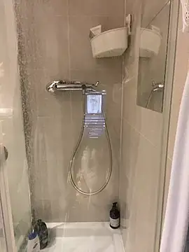 Snapshot of Mysteriousman83 chatting on December 29, 5:44 pm Mysteriousman83 online show from December 29, 5:44 pm