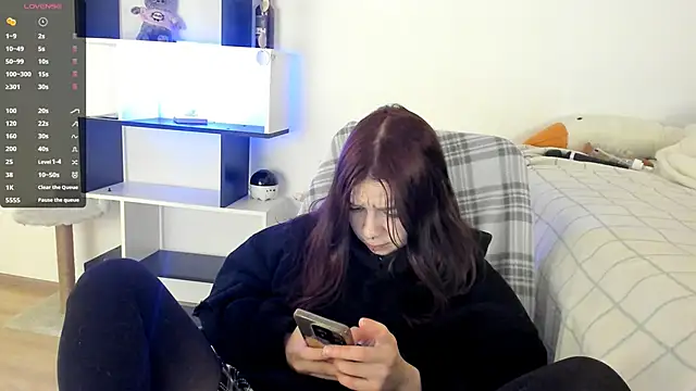 Snapshot of crystal_lilith chatting on March 18, 8:05 pm crystal lilith online show from March 18, 8:05 pm