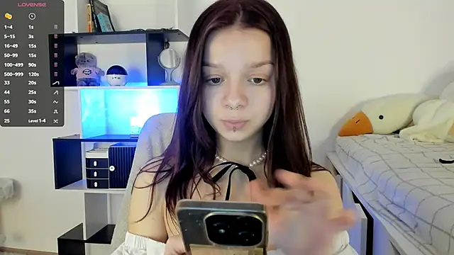 Snapshot of crystal_lilith chatting on February 14, 6:29 pm crystal lilith online show from February 14, 6:29 pm