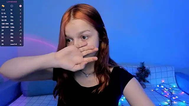 Snapshot of crystal_lilith chatting on December 21, 9:47 pm crystal lilith online show from December 21, 9:47 pm