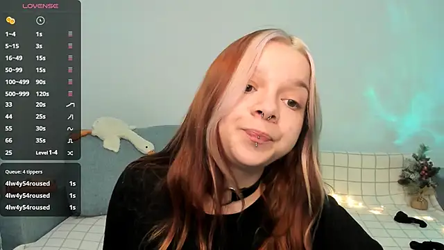 Snapshot of crystal_lilith chatting on December 10, 1:22 pm crystal lilith online show from December 10, 1:22 pm