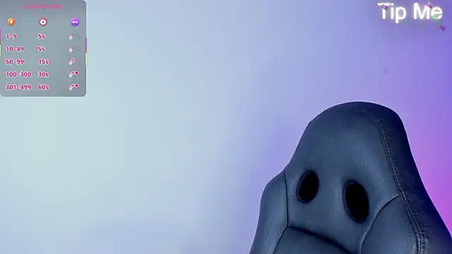 Snapshot of april_dumont chatting on February 18, 12:23 pm april dumont online show from February 18, 12:23 pm