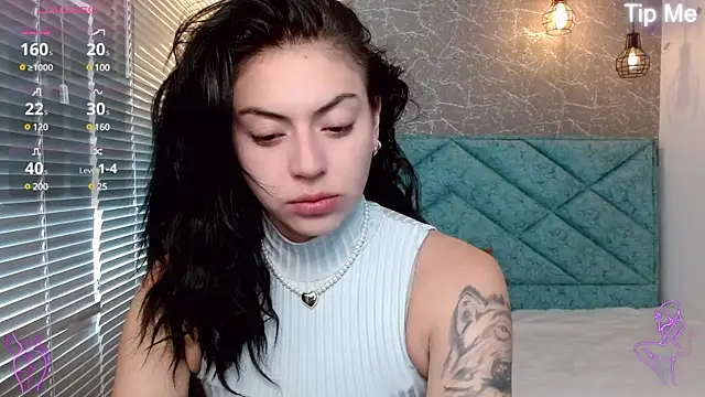 april dumont online show from March 18, 12:39 pm