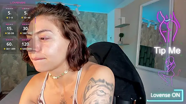 Snapshot of april_dumont chatting on December 22, 2:39 pm april dumont online show from December 22, 2:39 pm