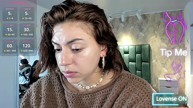 Snapshot of april_dumont chatting on December 2, 1:02 pm april dumont online show from December 2, 1:02 pm