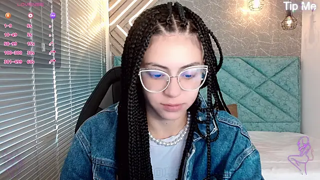 april dumont online show from February 28, 12:09 pm