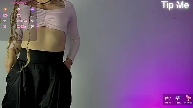 Snapshot of april_dumont chatting on February 11, 3:34 pm april dumont online show from February 11, 3:34 pm