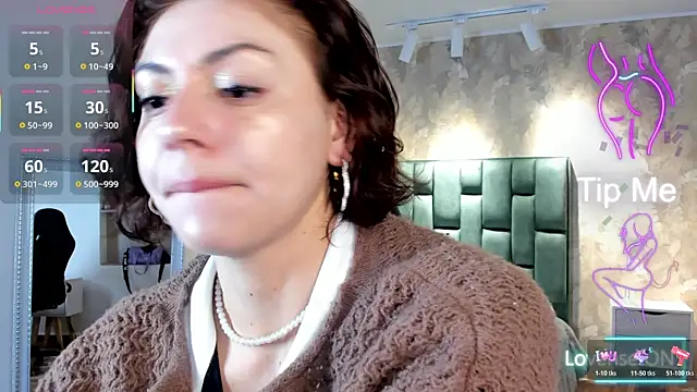 Snapshot of april_dumont chatting on November 12, 11:47 am april dumont online show from November 12, 11:47 am