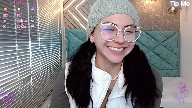 april dumont online show from March 8, 2:08 pm