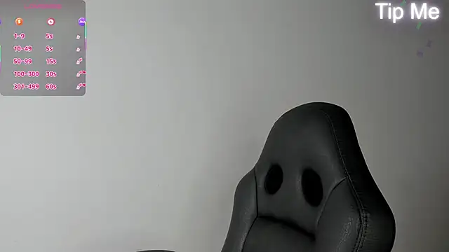 Snapshot of april_dumont chatting on February 7, 1:30 pm april dumont online show from February 7, 1:30 pm