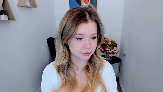 FollowLovee online show from March 24, 3:39 am