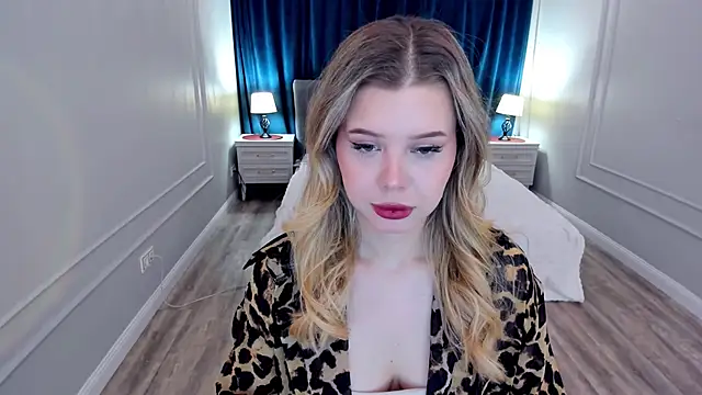 FollowLovee online show from January 17, 3:32 am