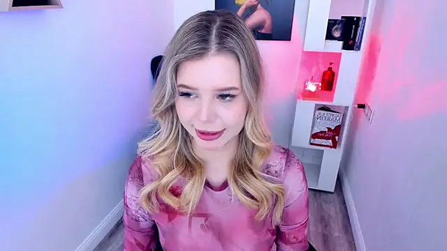 FollowLovee online show from November 28, 7:58 pm