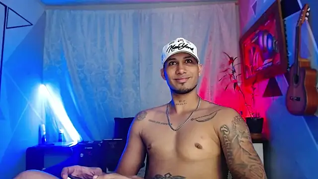 MagnusFrost online show from March 28, 8:21 pm