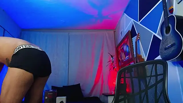 MagnusFrost online show from March 23, 7:30 am