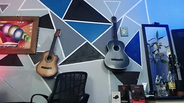 MagnusFrost online show from March 19, 7:36 pm