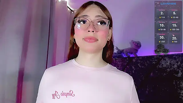 Valentina Alba online show from April 2, 3:41 pm