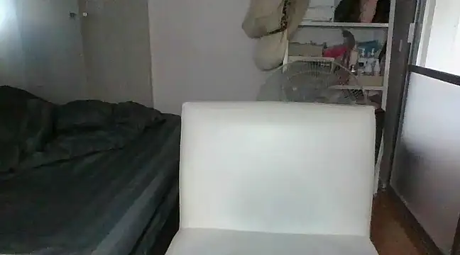 Snapshot of iamMalixxx chatting on March 12, 10:59 am iamMalixxx online show from March 12, 10:59 am