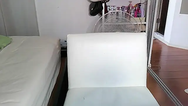 iamMalixxx online show from February 5, 10:55 am