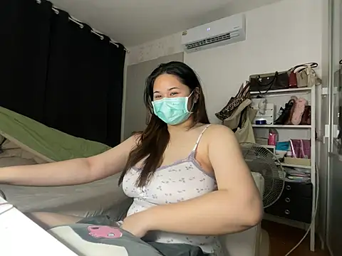 Snapshot of iamMalixxx chatting on February 1, 4:54 pm iamMalixxx online show from February 1, 4:54 pm