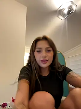 yaprakmericc online show from October 1, 9:18 pm