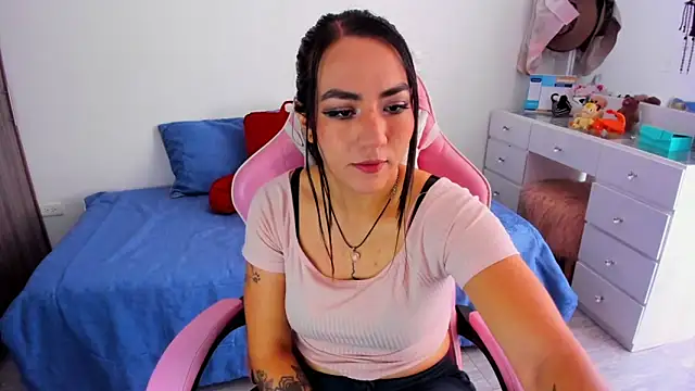 Sofi Martinezz0 online show from September 21, 7:08 pm