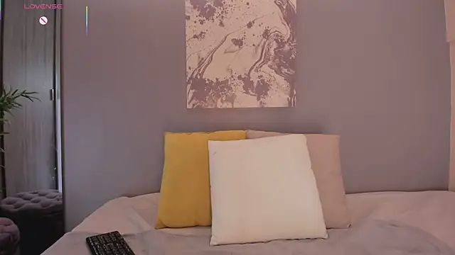 Snapshot of LynnSam_ chatting on October 24, 11:26 pm LynnSam online show from October 24, 11:26 pm