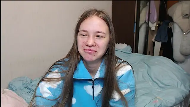 Snapshot of leila_bambi_ chatting on February 13, 4:28 pm leila bambi online show from February 13, 4:28 pm