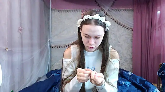 leila bambi  online show from February 5, 10:16 pm