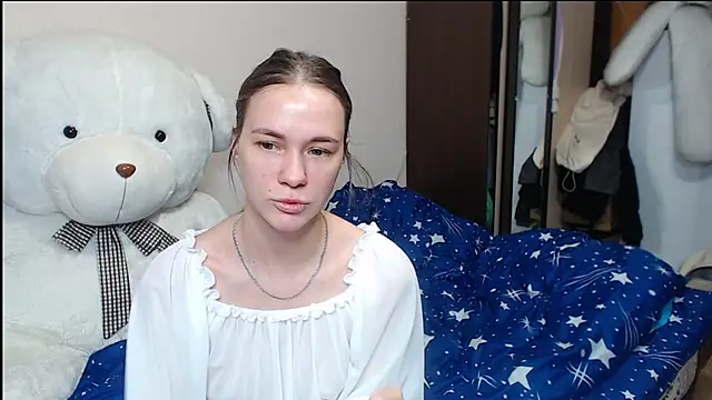 Snapshot of leila_bambi_ chatting on January 28, 7:32 am leila bambi online show from January 28, 7:32 am