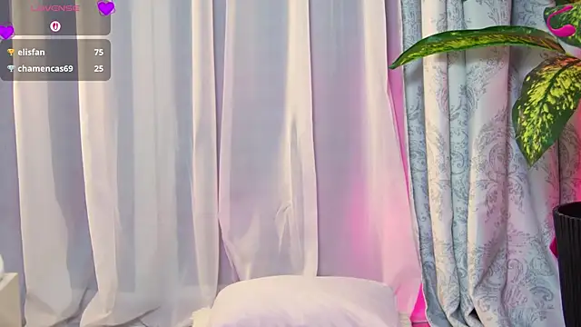 EvaSparks  online show from July 17, 2:31 am