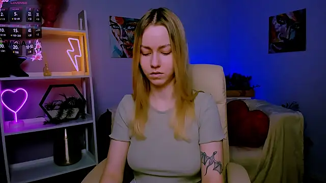 mary mooore online show from February 22, 10:07 am