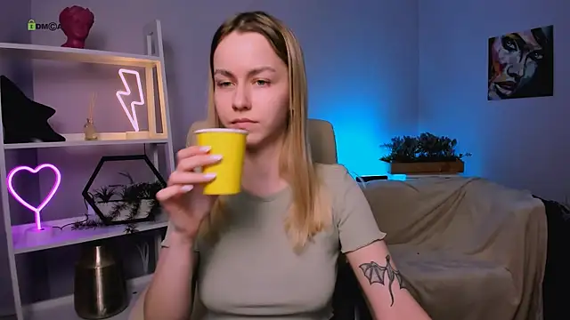 mary mooore online show from February 5, 4:36 pm