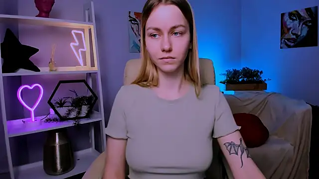 mary mooore online show from February 6, 4:14 pm