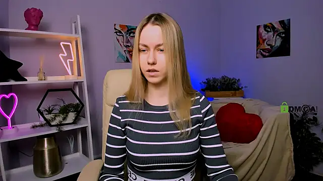 mary mooore online show from February 4, 10:21 am
