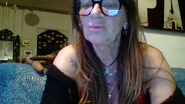 gildamilf online show from April 19, 6:21 pm