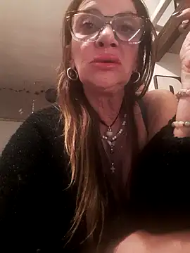 gildamilf online show from October 27, 7:04 pm