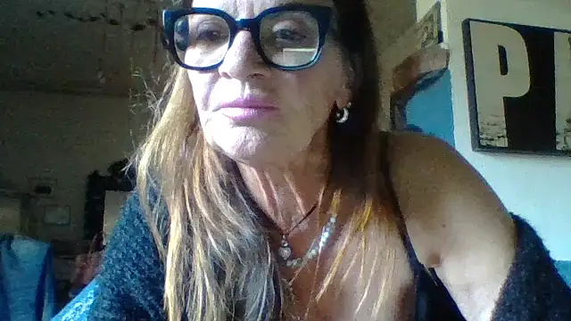 gildamilf online show from April 2, 3:41 pm