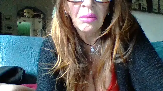 gildamilf online show from March 22, 1:12 pm