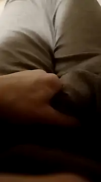 Snapshot of NudeYogaBoy chatting on January 4, 5:05 pm NudeYogaBoy online show from January 4, 5:05 pm