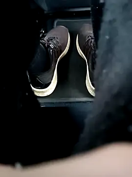 Snapshot of NudeYogaBoy chatting on March 22, 9:02 am NudeYogaBoy online show from March 22, 9:02 am