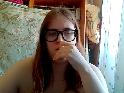 DesireMelissa online show from June 4, 6:18 am
