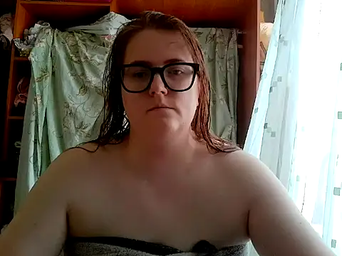 DesireMelissa online show from June 16, 7:30 am