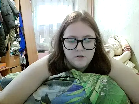 DesireMelissa online show from December 5, 5:50 am