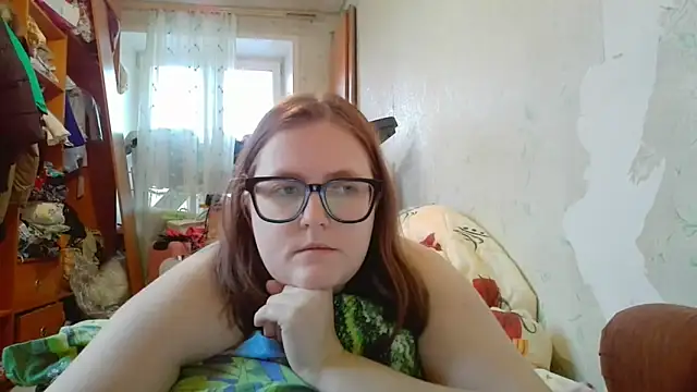 DesireMelissa online show from December 15, 6:52 am