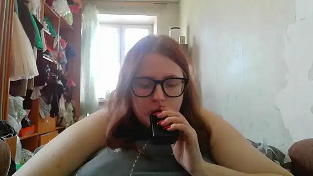 DesireMelissa online show from May 4, 7:33 am