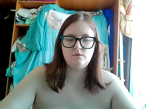 DesireMelissa online show from March 26, 5:28 am