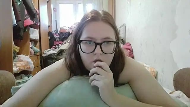 DesireMelissa online show from November 24, 6:24 am