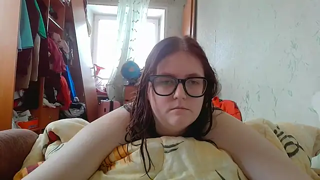 DesireMelissa online show from February 26, 7:30 am